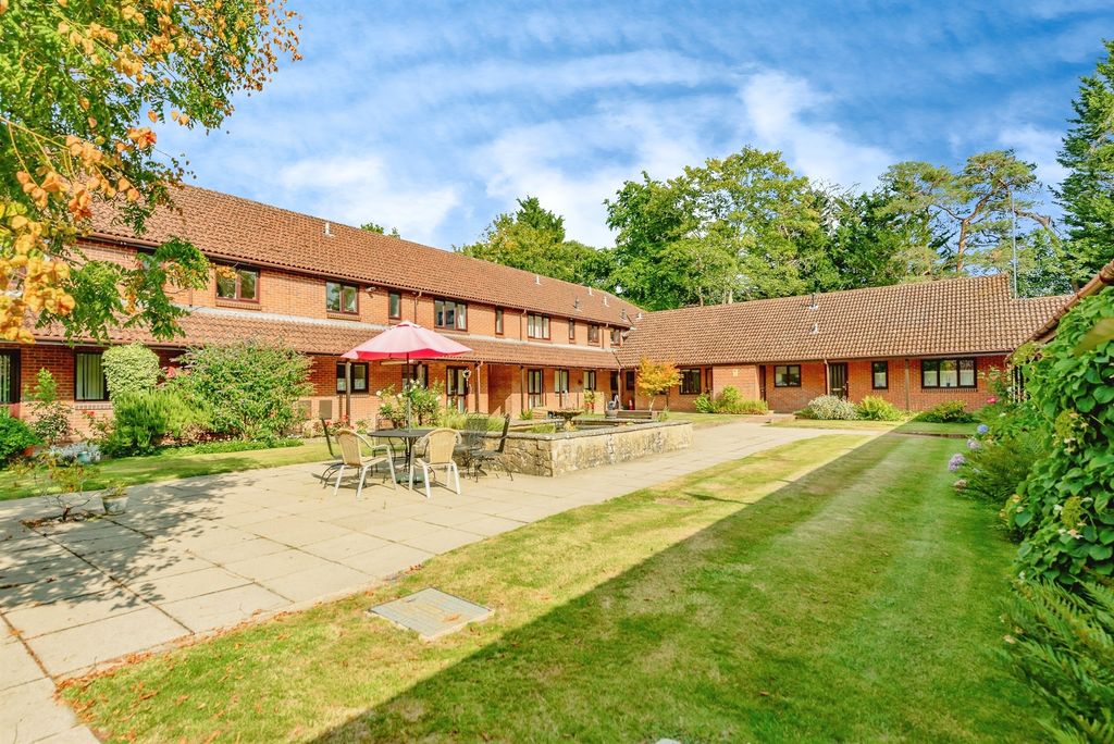 Property photo 1 of 10