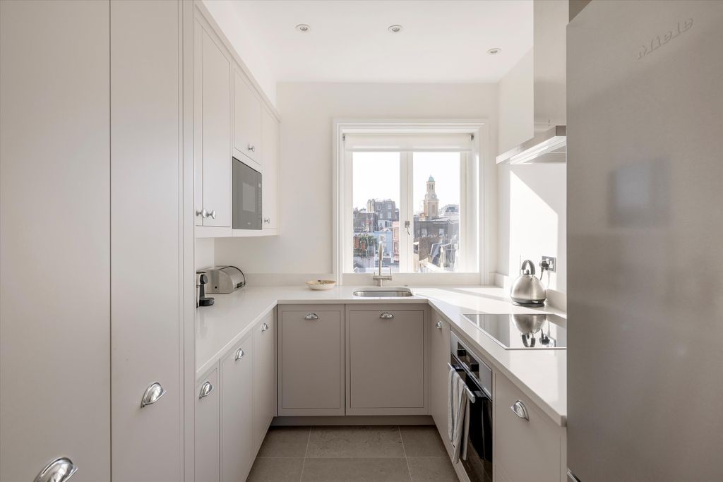 Property photo 3 of 15 Image