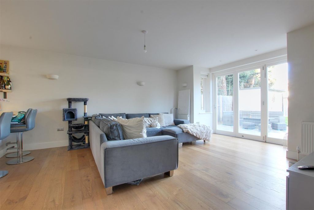 Property photo 3 of 21 Img_4647-Img_4649.Jpg