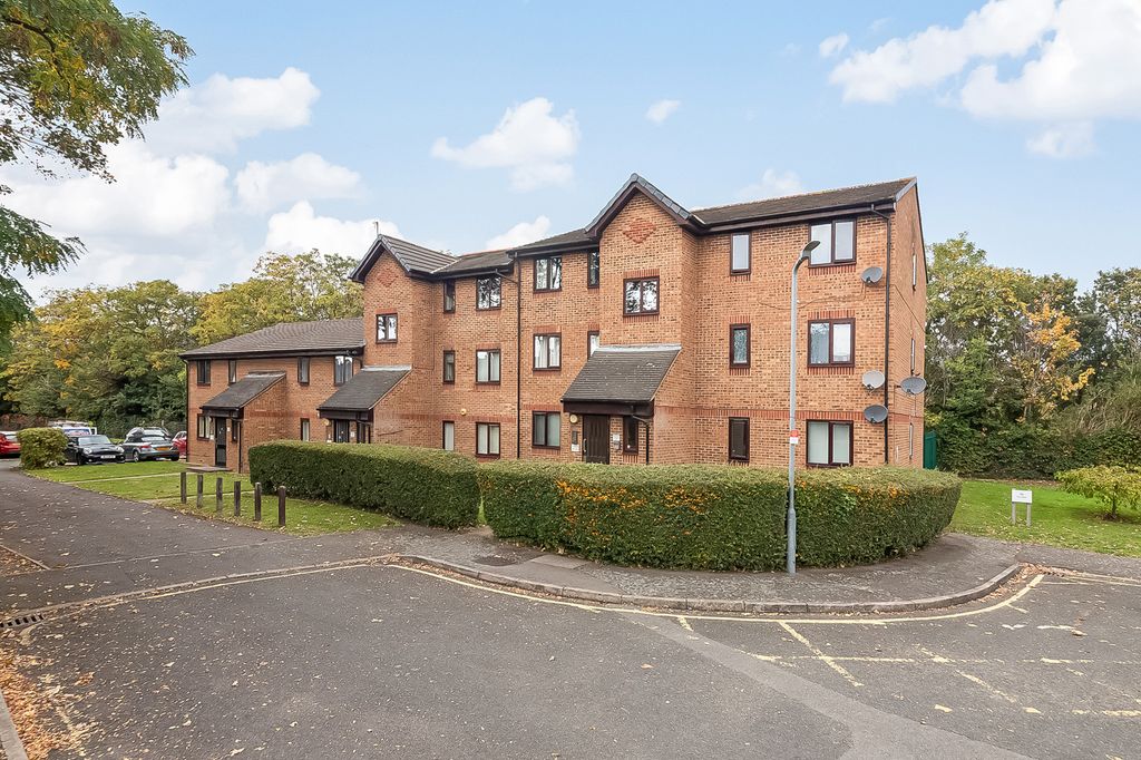 Property photo 1 of 9