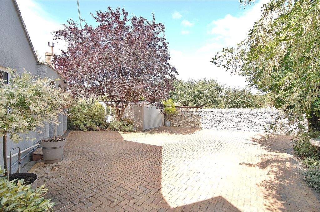 Property photo 2 of 25 Picture No. 78