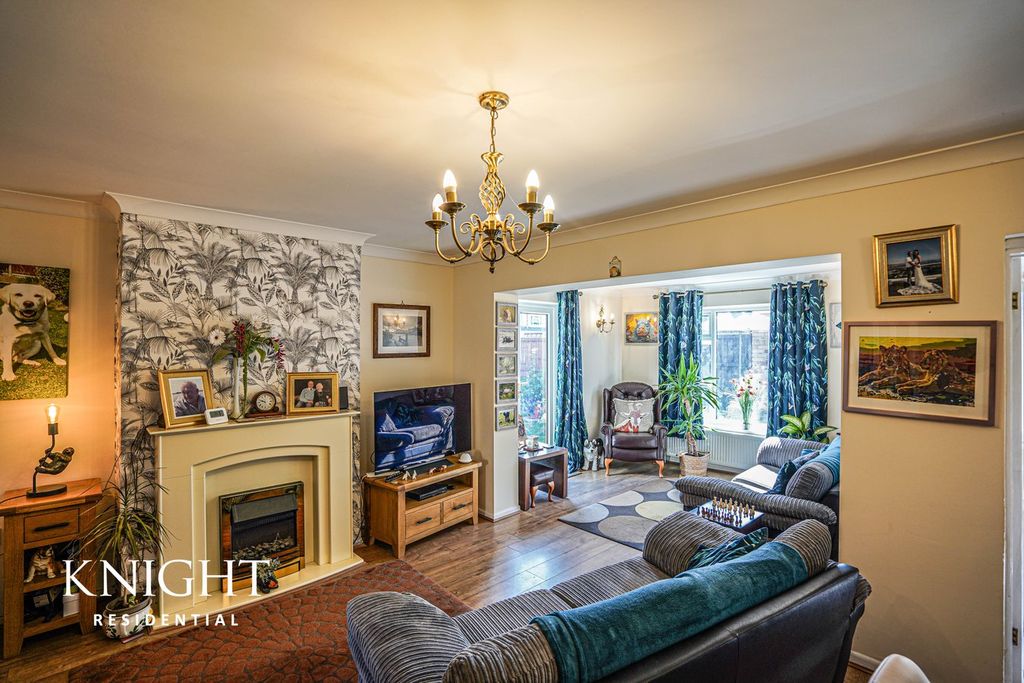 Property photo 3 of 24