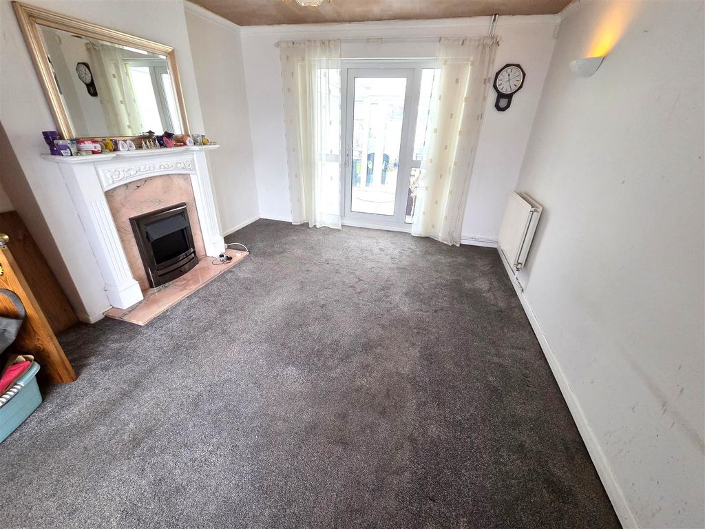 Property photo 3 of 16 20251203_112413.Jpg