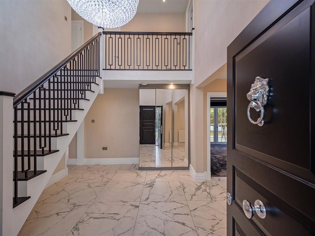 Property photo 2 of 30