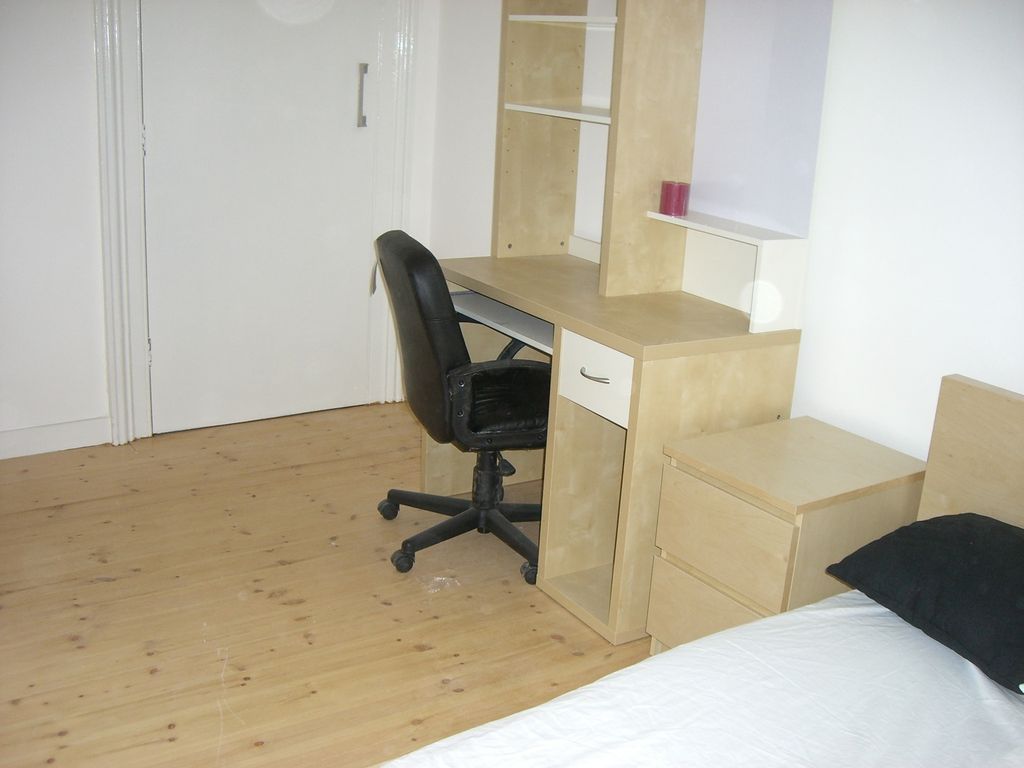 Property photo 1 of 3
