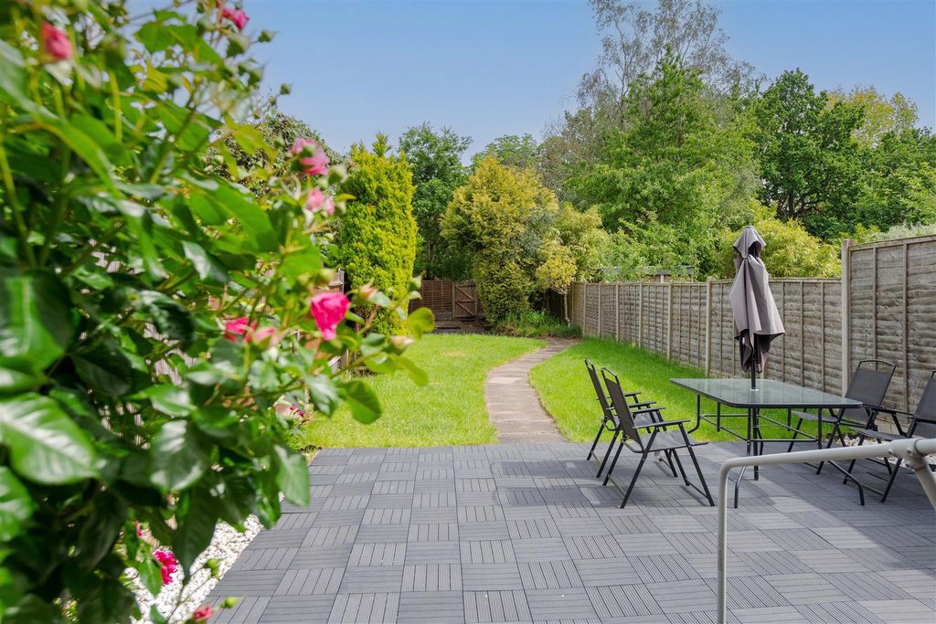 Property photo 2 of 15 76 Hazeloak Road - By Charliegeaterphotography 698