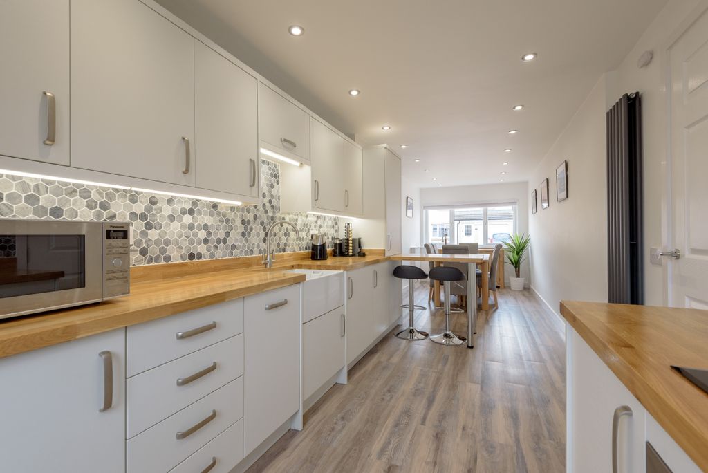 Property photo 3 of 18 Property Image 3