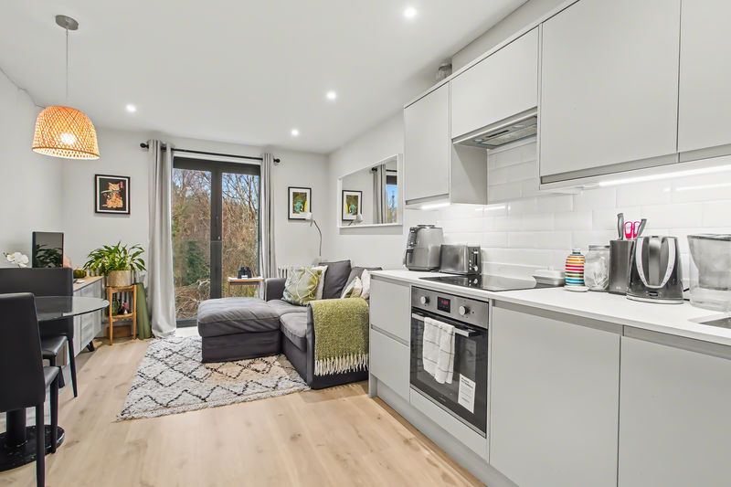 Property photo 2 of 11 Photo 1