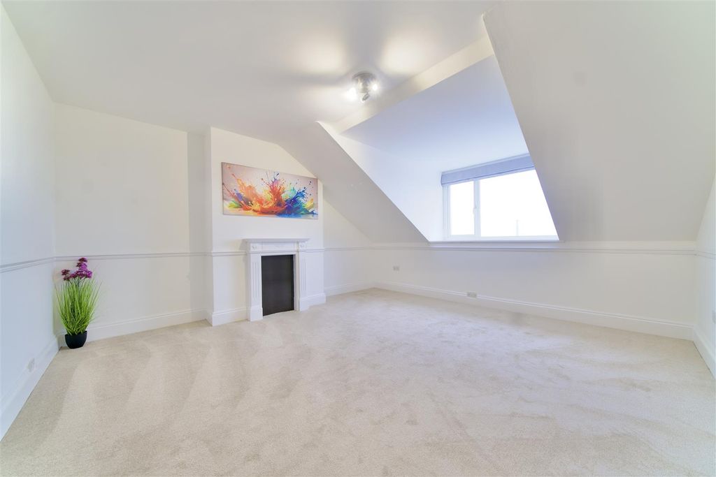 Property photo 3 of 15 Dsc01641.Jpeg