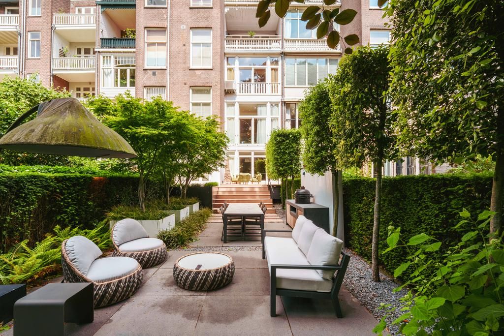 Property photo 3 of 82