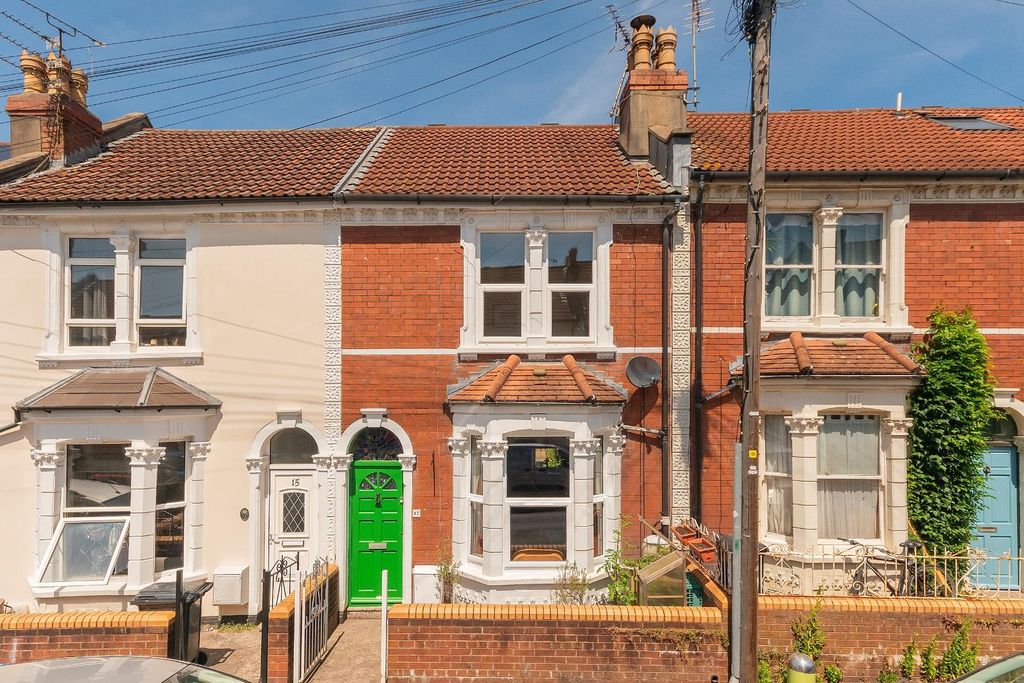 Property photo 2 of 34 1C7Ren - External D.Jpg