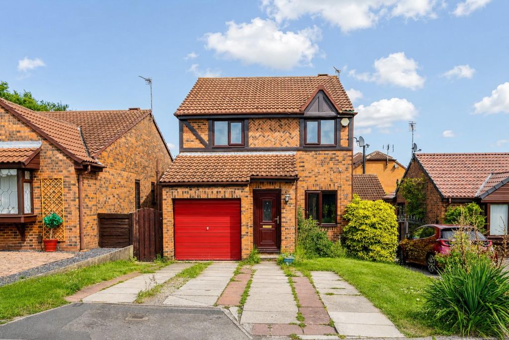 Property photo 1 of 15 External