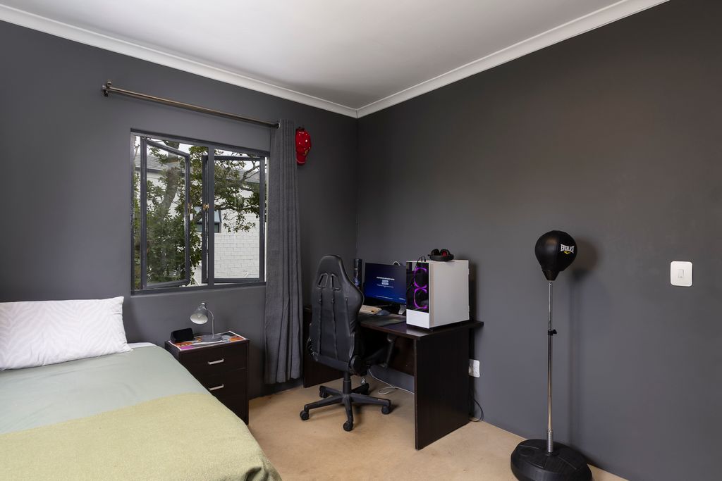 Property photo 3 of 34