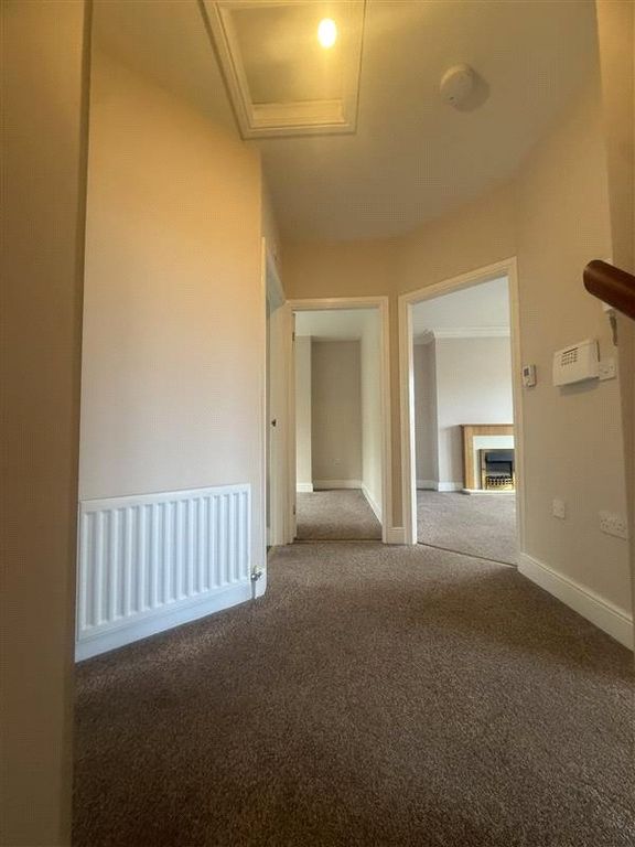 Property photo 3 of 8 Picture No. 02