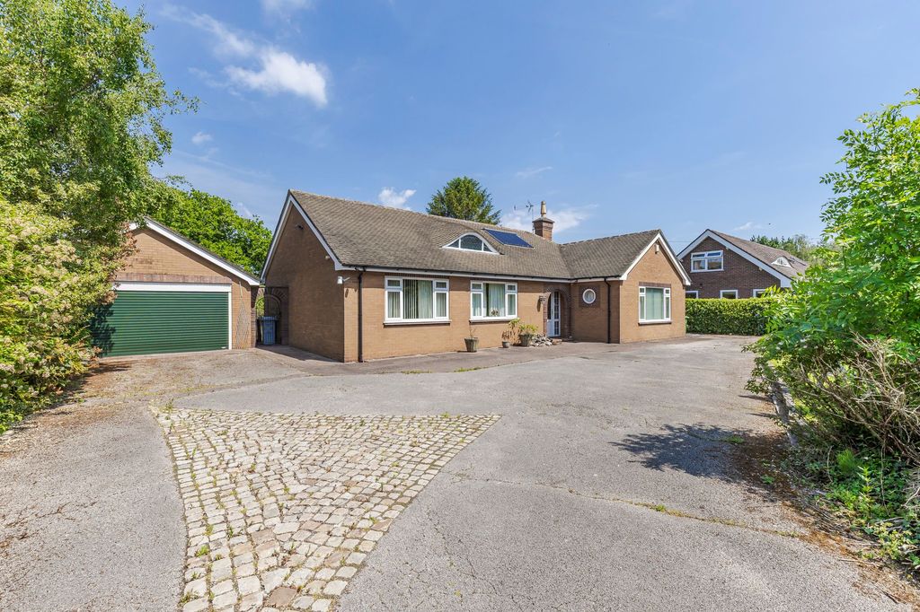 Property photo 1 of 28