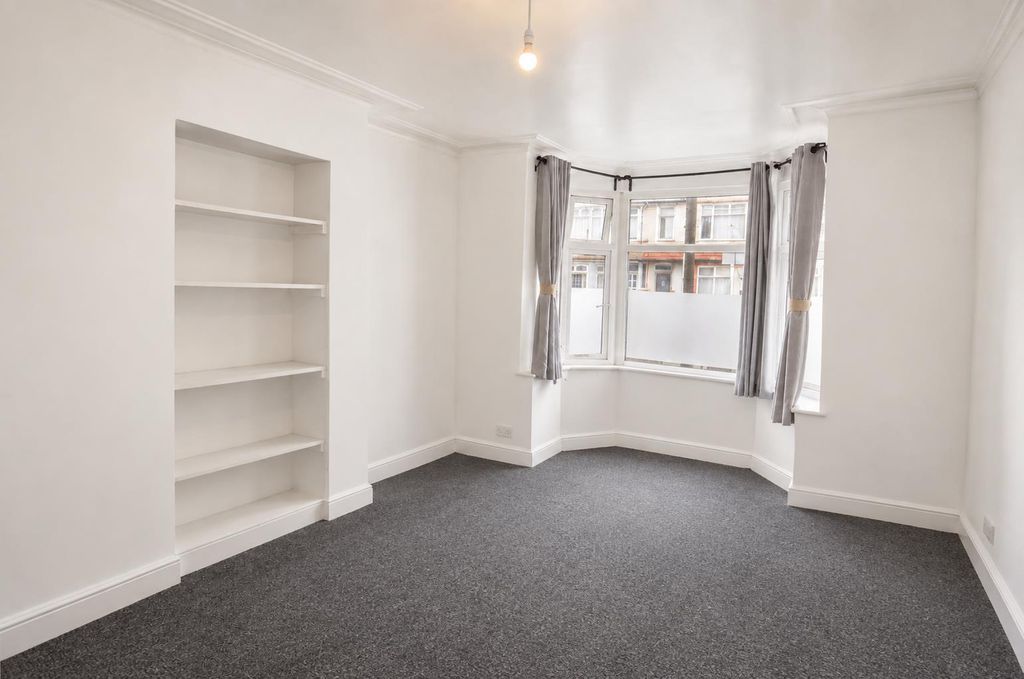 Property photo 2 of 7 Reception Room