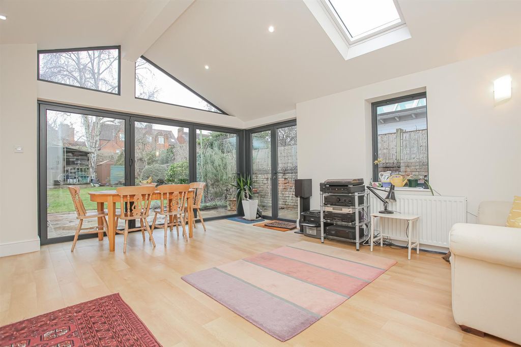 Property photo 1 of 19 Diner .Jpg