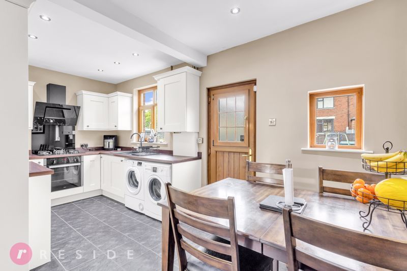 Property photo 3 of 18 Dining Kitchen