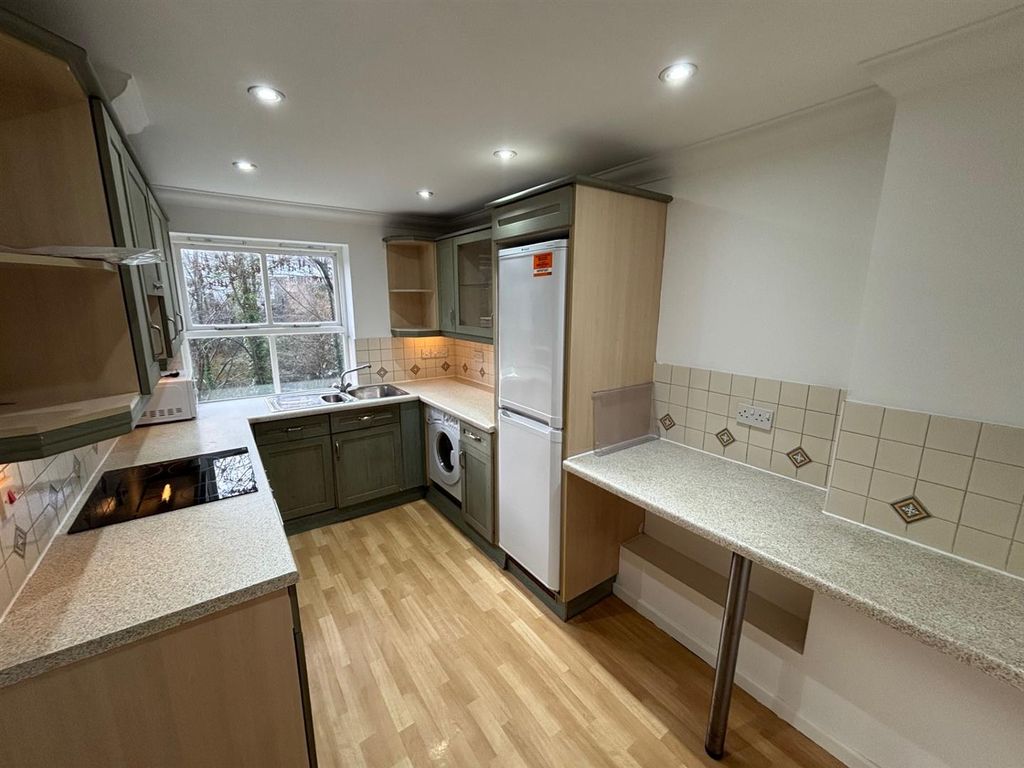 Property photo 3 of 10 Thumbnail_Img_6546.Jpg