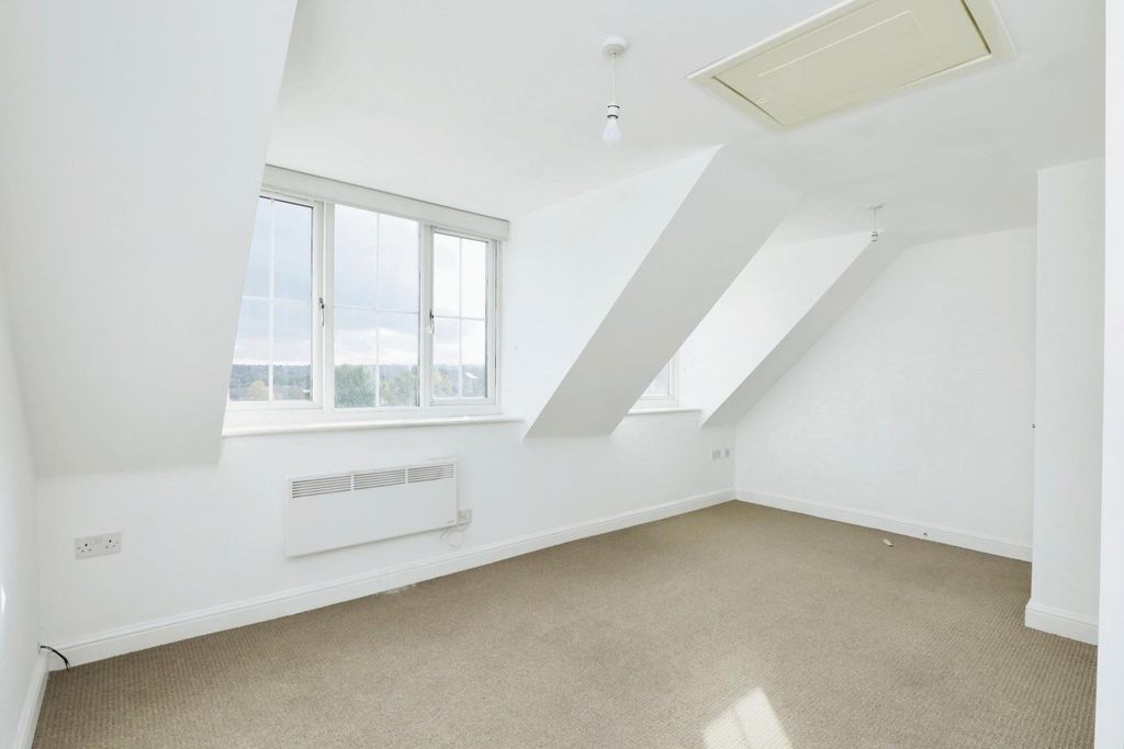 Property photo 3 of 16 Living Area