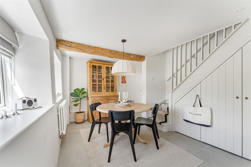 Property photo 3 of 13 33 Nethercote Road-38.Jpg