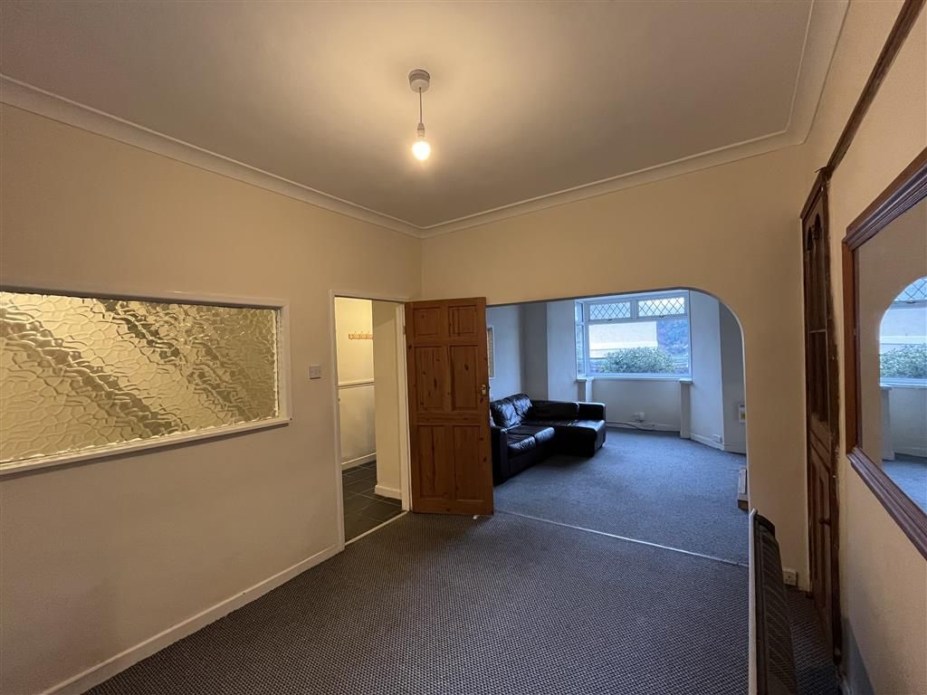 Property photo 2 of 13 Bedroom 1