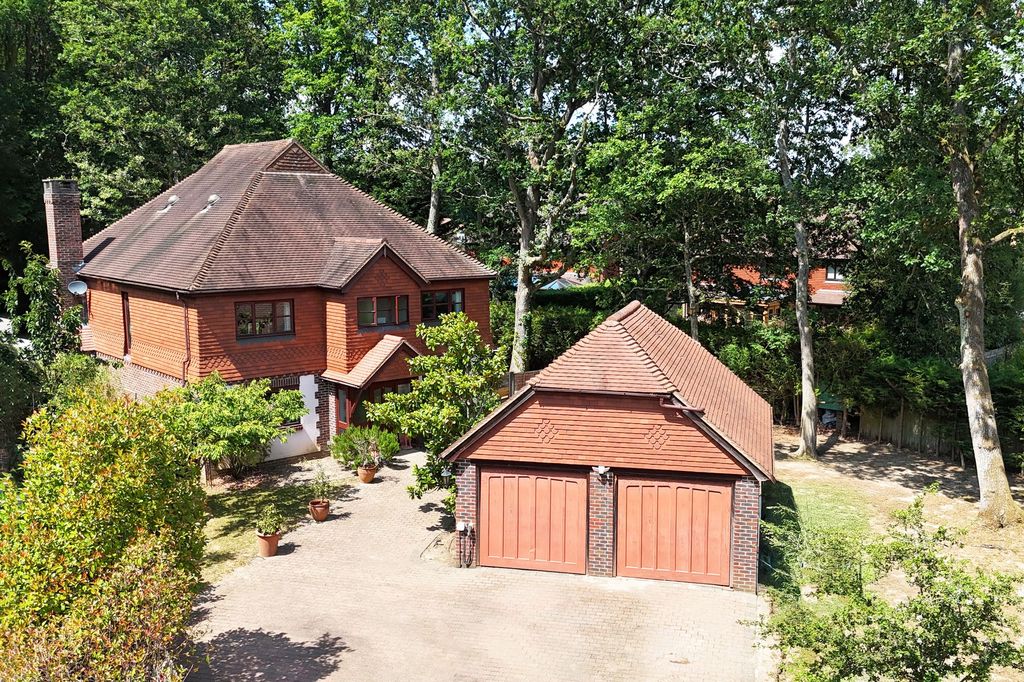 Property photo 1 of 25