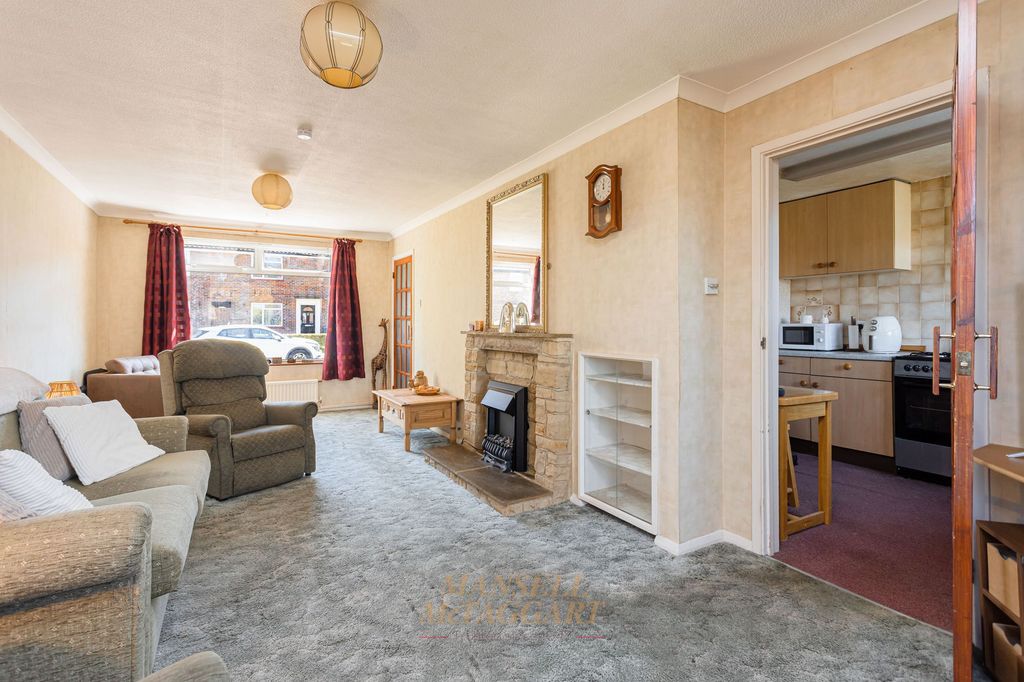 Property photo 3 of 26