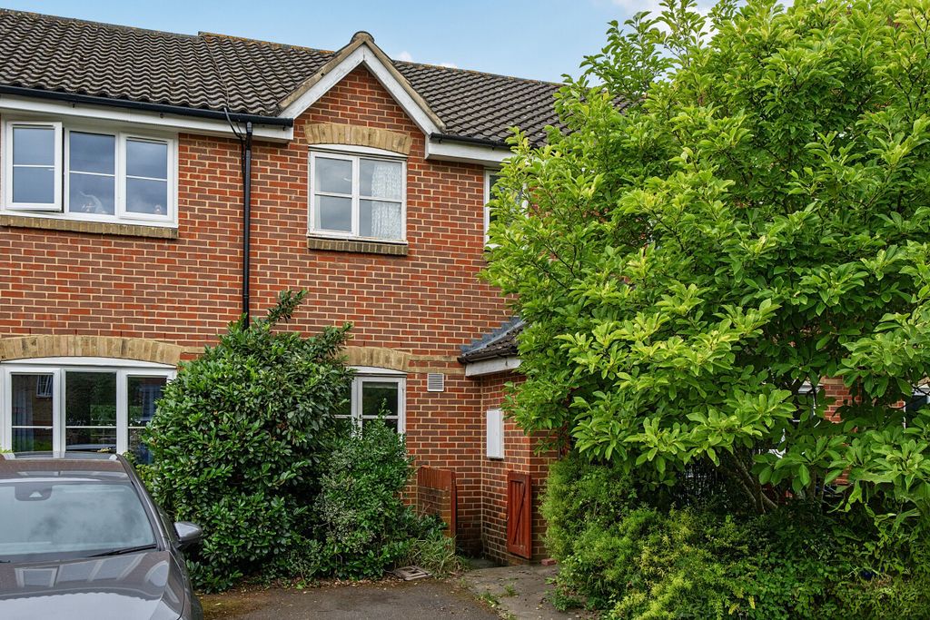 Property photo 1 of 12 1477324-1-6A3404E...