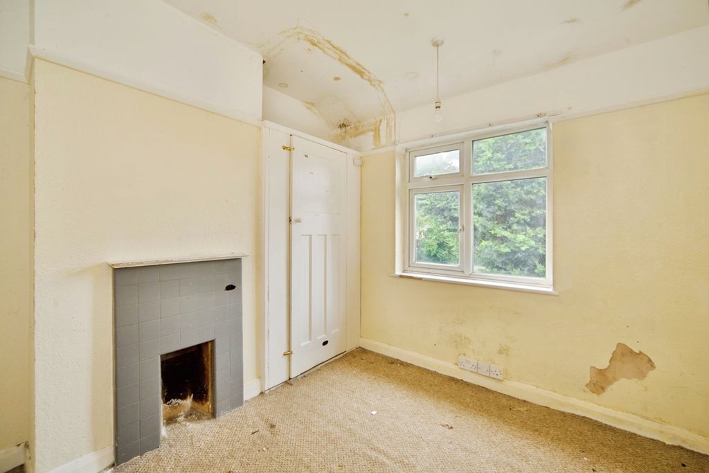 Property photo 2 of 17 Photo