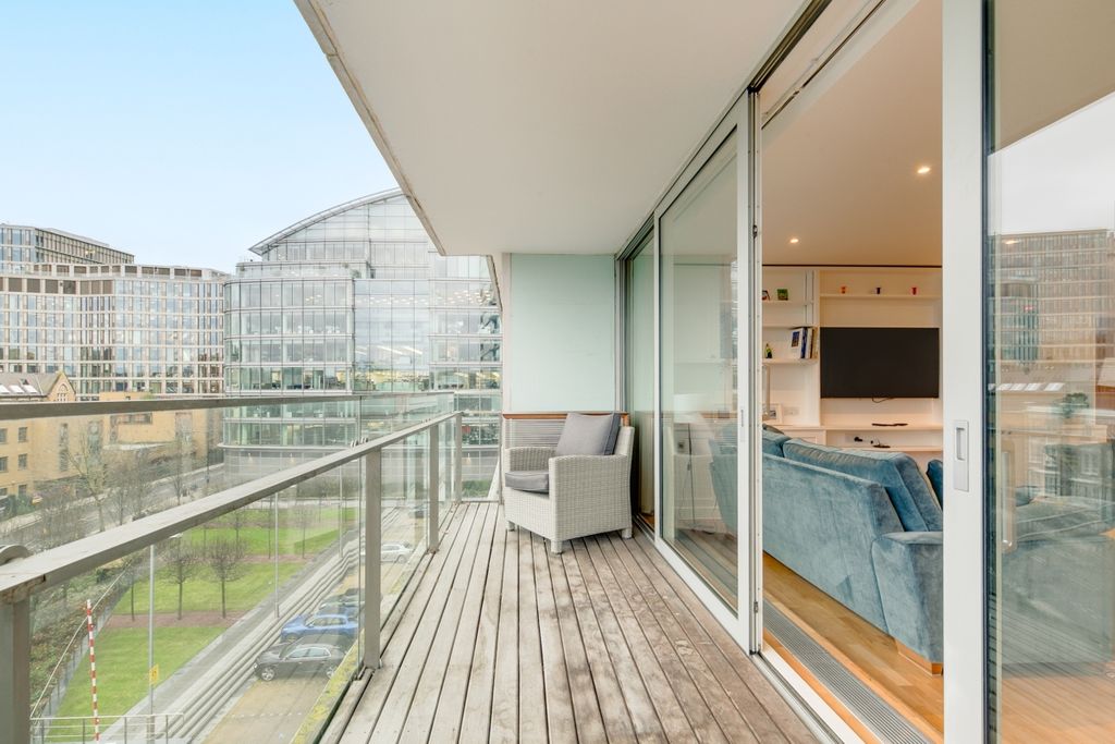 Property photo 3 of 17 The-View-19