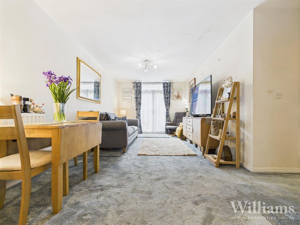 Property photo 1 of 11 Cam02861G0-Pr0442-Still003.Jpg