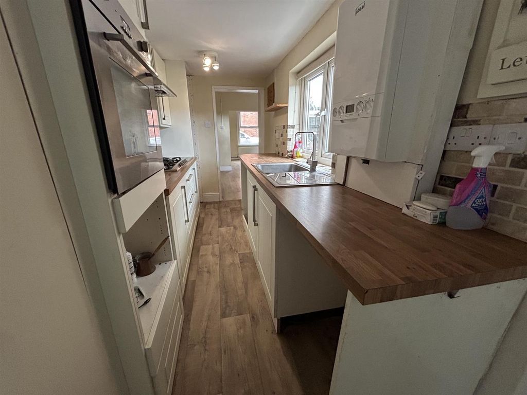 Property photo 3 of 20 46Fd7547-9199-45A1-9Fc5-25c52Fd1c60B.Jpg