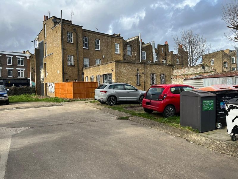 Property photo 2 of 5 Photo 3