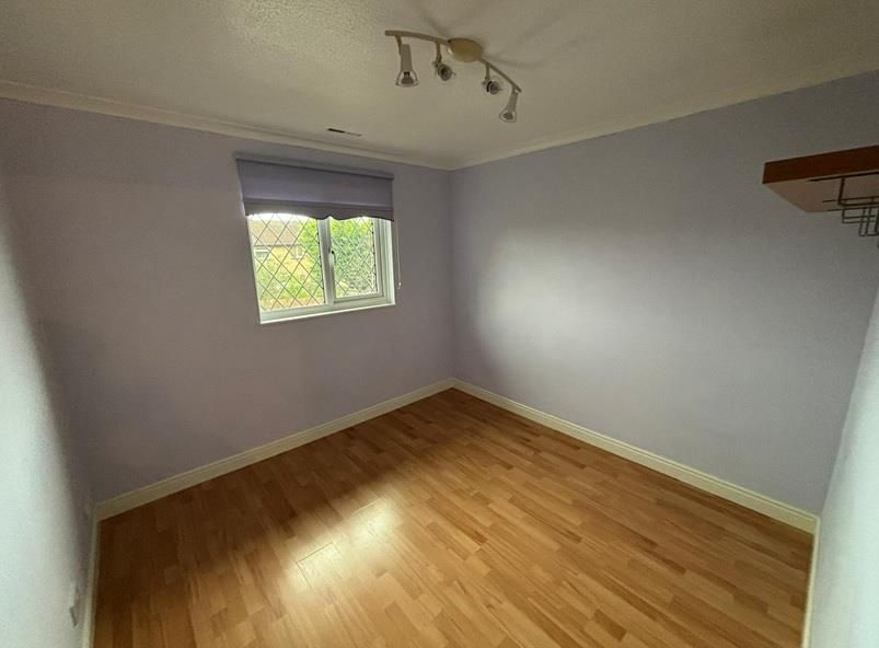 Property photo 2 of 8 7