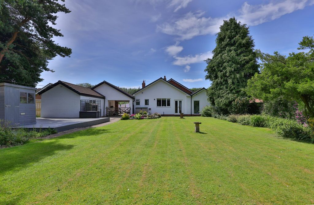 Property photo 1 of 41