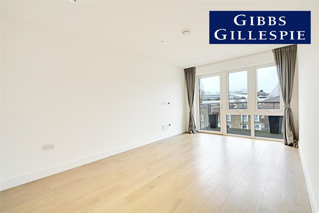 Property photo 2 of 14 4