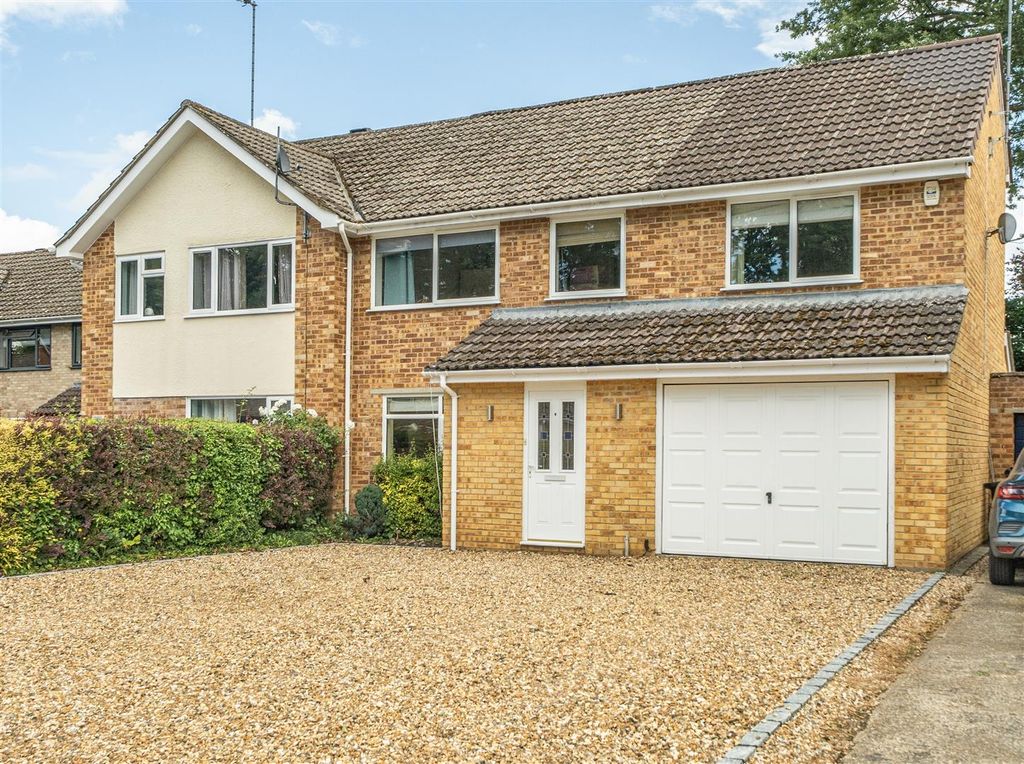 Property photo 1 of 24 1469600-1-6A1Ebe5B90c39.Jpg