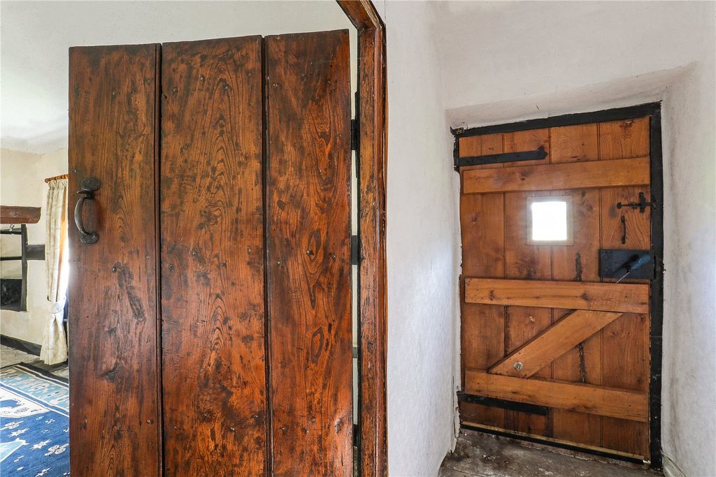 Property photo 3 of 32 Picture No. 03