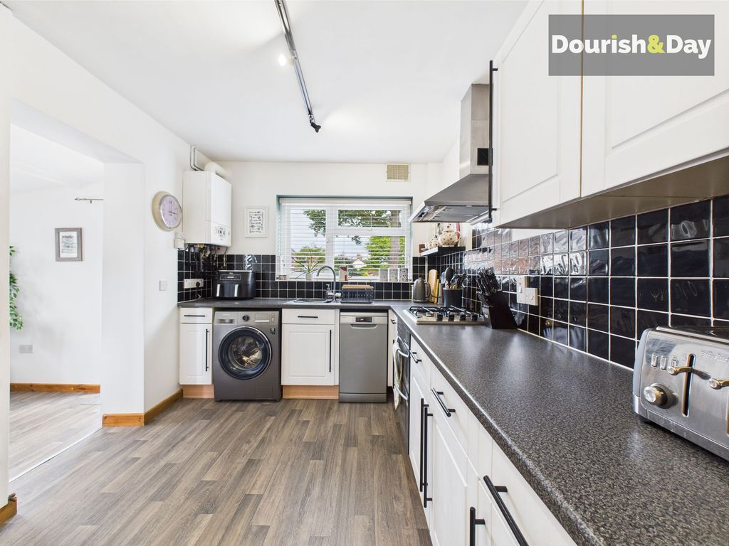 Property photo 2 of 15 Kitchen