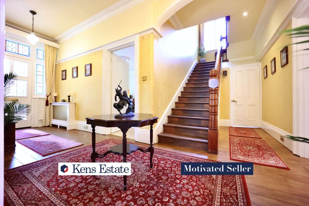 Property photo 2 of 21