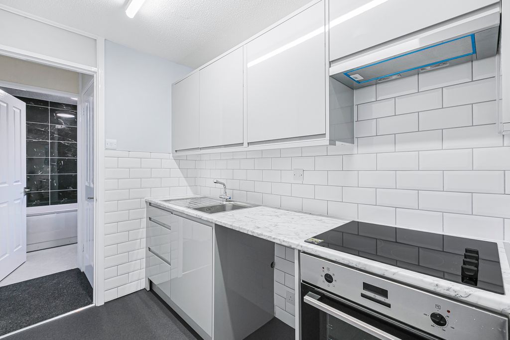 Property photo 3 of 12 26_24294