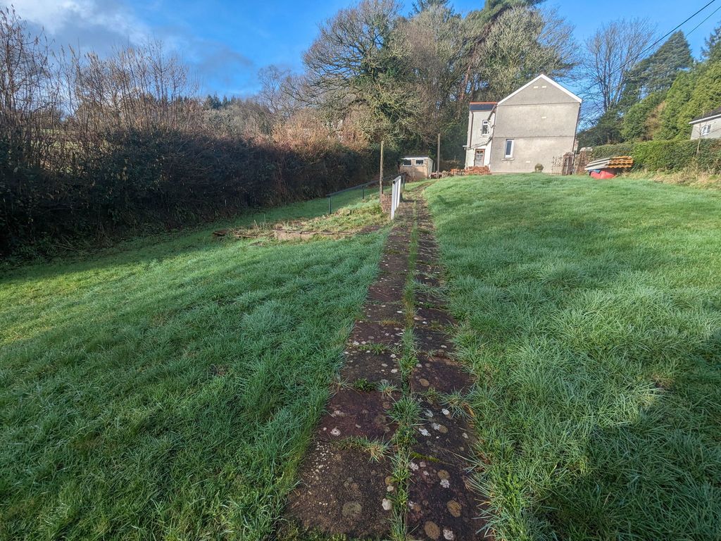 Property photo 3 of 19