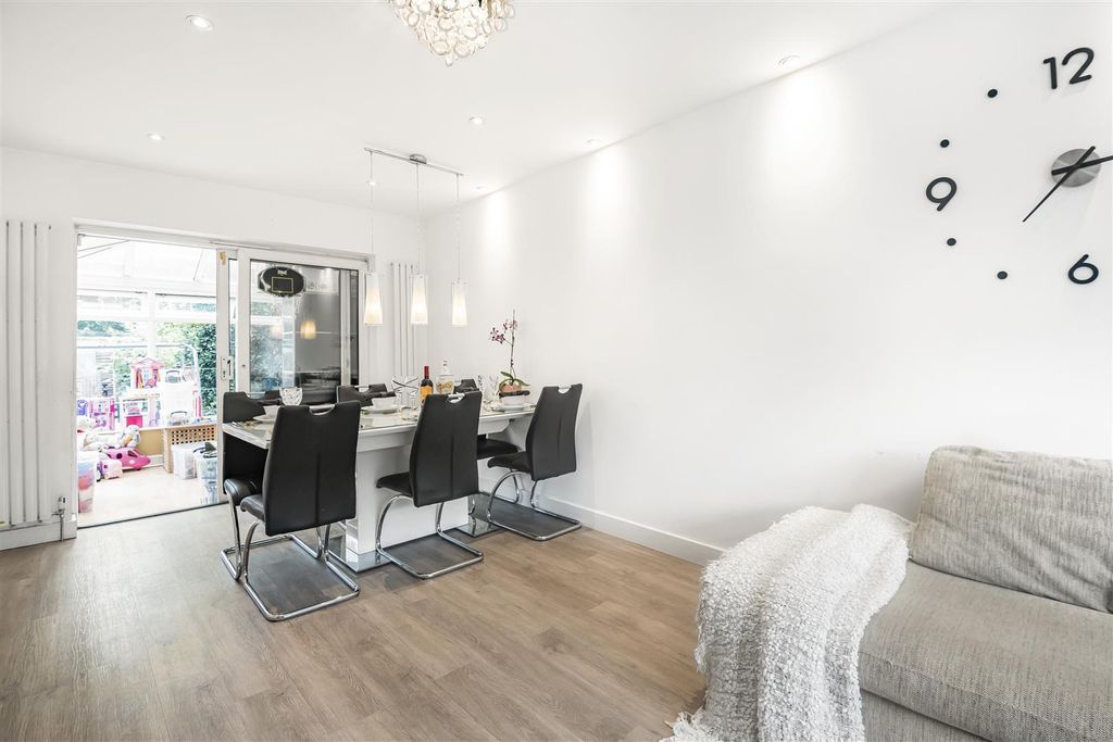 Property photo 2 of 12 10_59481.Jpg