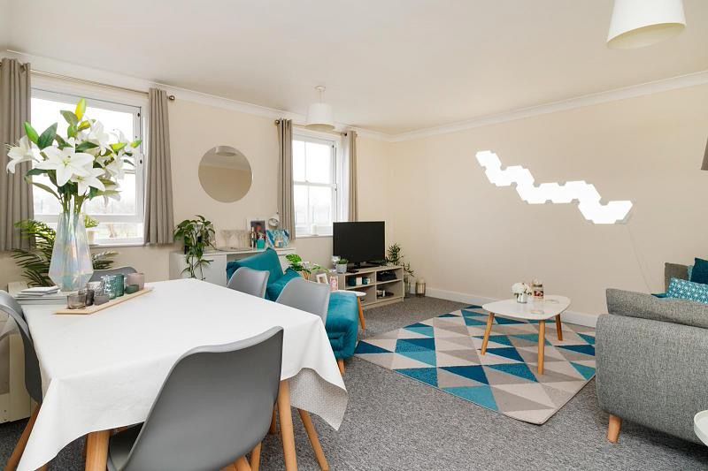 Property photo 2 of 8 1366907
