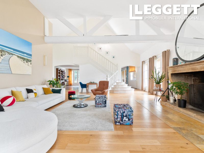 Property photo 3 of 10