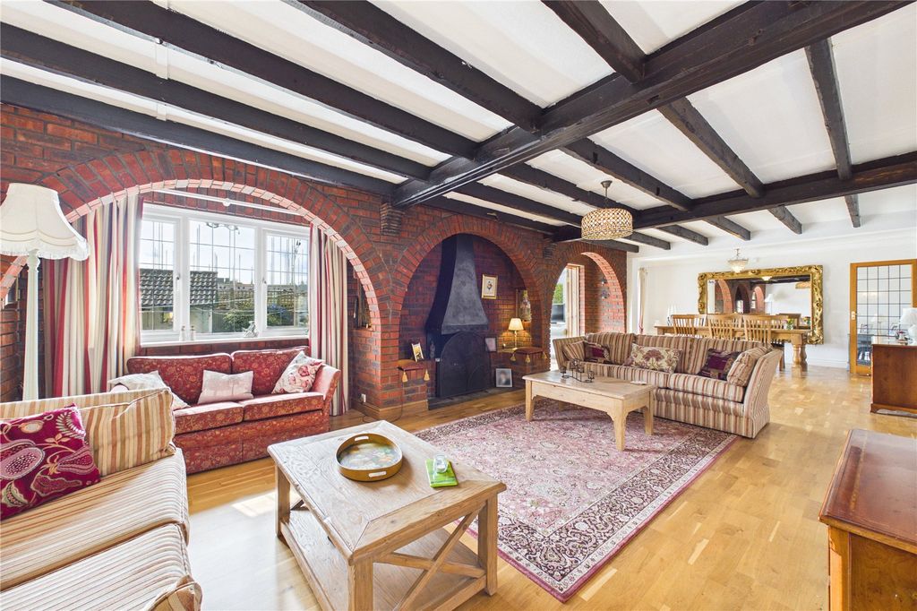 Property photo 2 of 26 Living Room