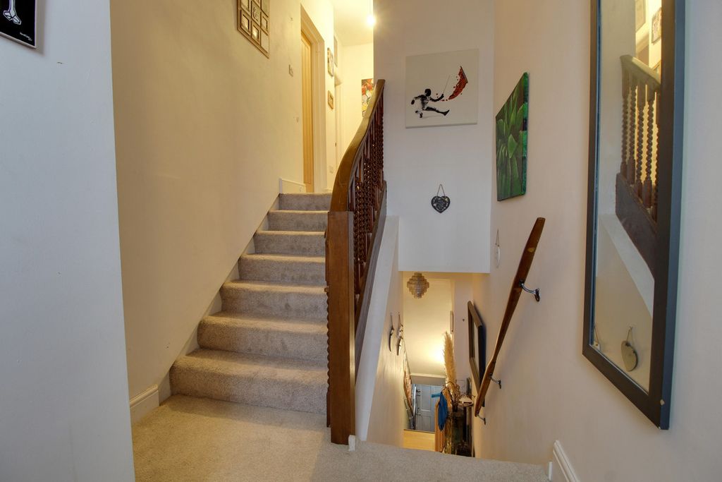 Additional image 8 of 4 bed flat for saleParade, Leamington Spa CV32