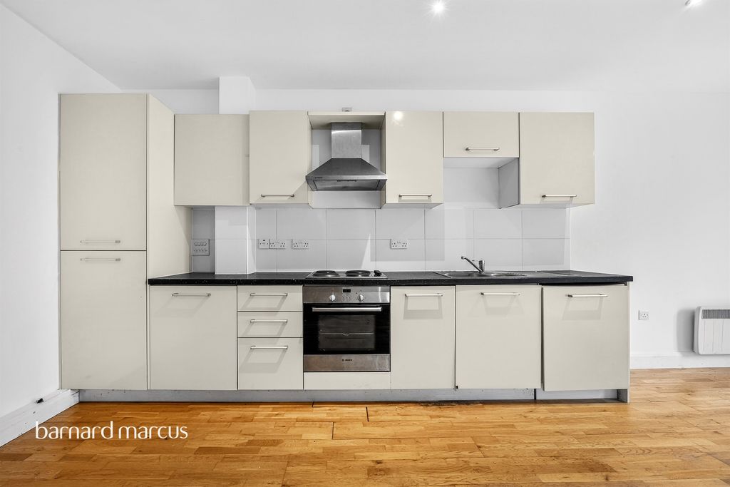 Property photo 3 of 20