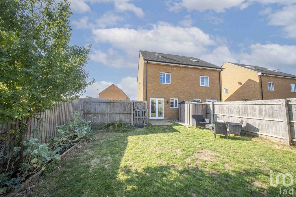 Property photo 2 of 19